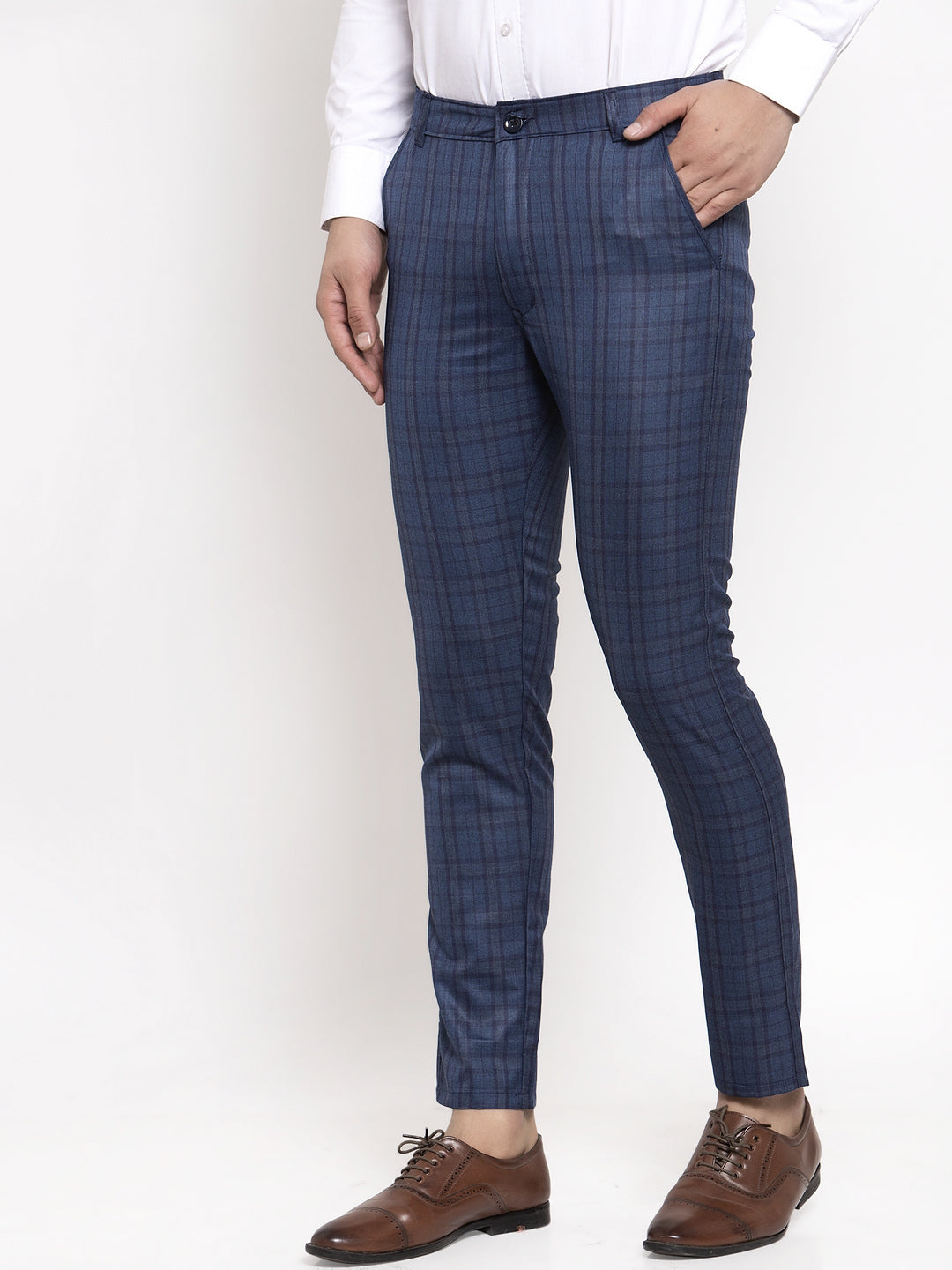 Buy INVICTUS Men Grey & Black Slim Fit Checked Formal Trousers - Trousers  for Men 2173627 | Myntra